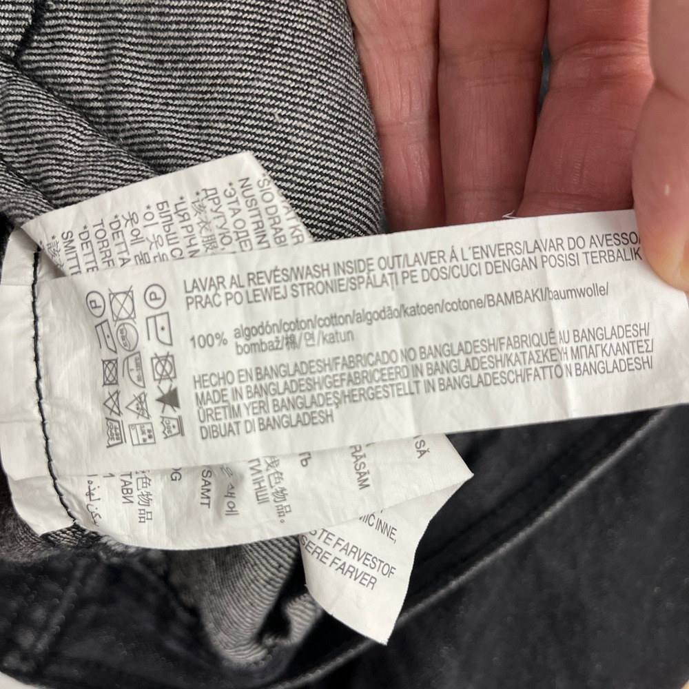 Pull & Bear Black Denim Jacket Trucker Washed Grunge Indie L Minimalist Capsule - Picture 11 of 12